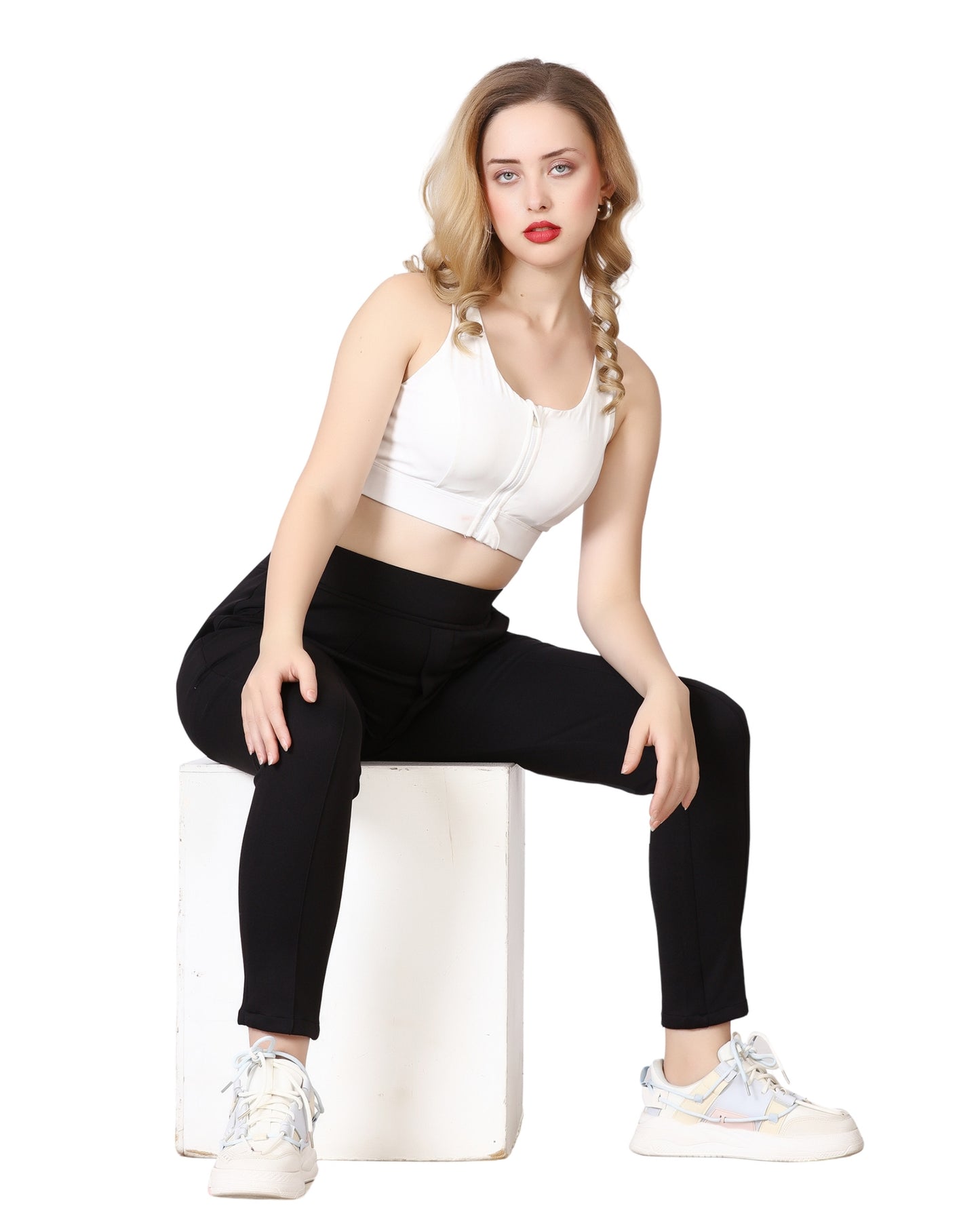 Momsee Active Fit Pants - Black